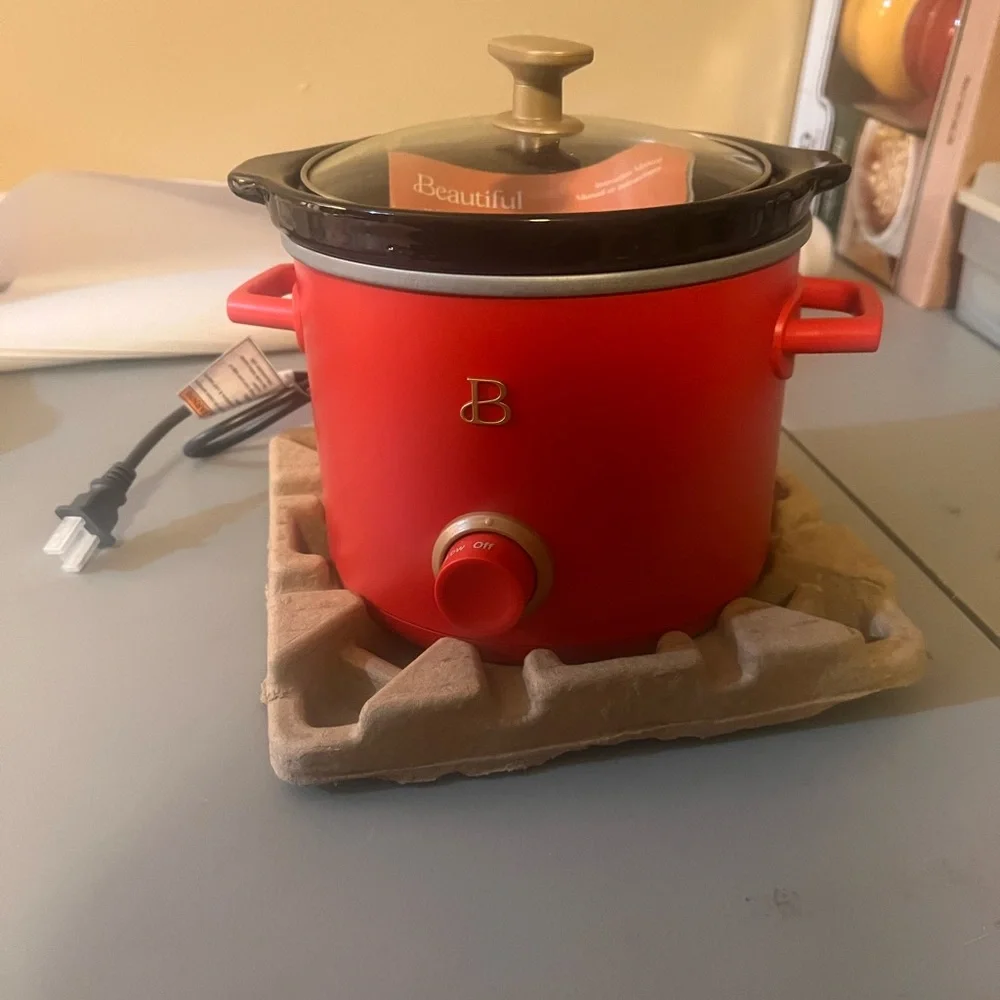 Beautiful Drew Barrymore Red Small Slow Cooker Gold Accent New Without Box